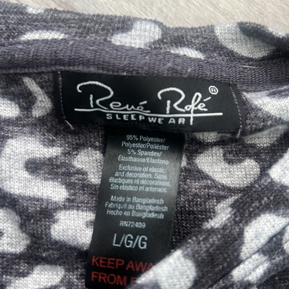 Rene Rofe Sleepwear Grey Leopard Super Soft Pajamas size L - Picture 3 of 6